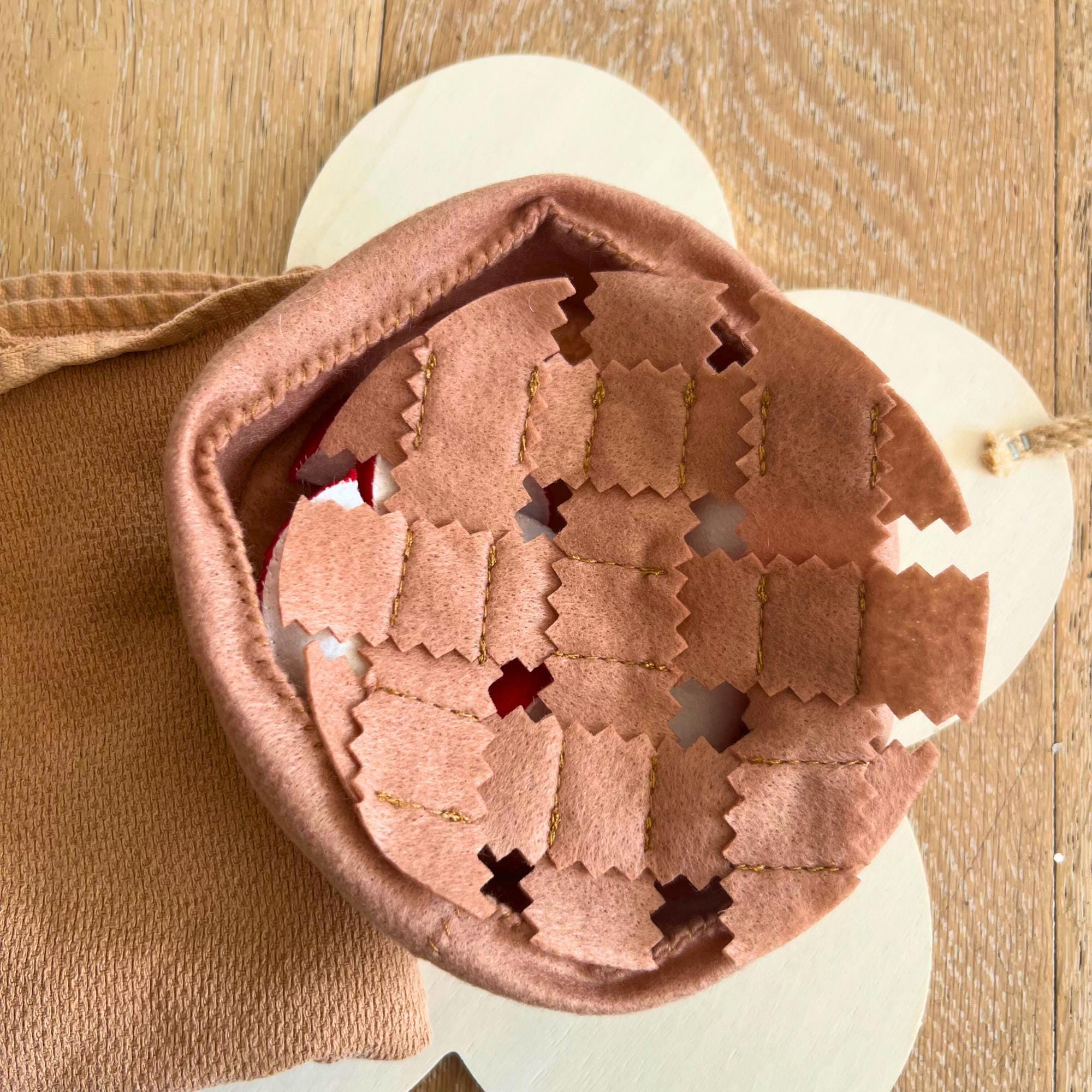 Felt Apple Pie Slice: Pretend Play Food, Montessori Kitchen Toy